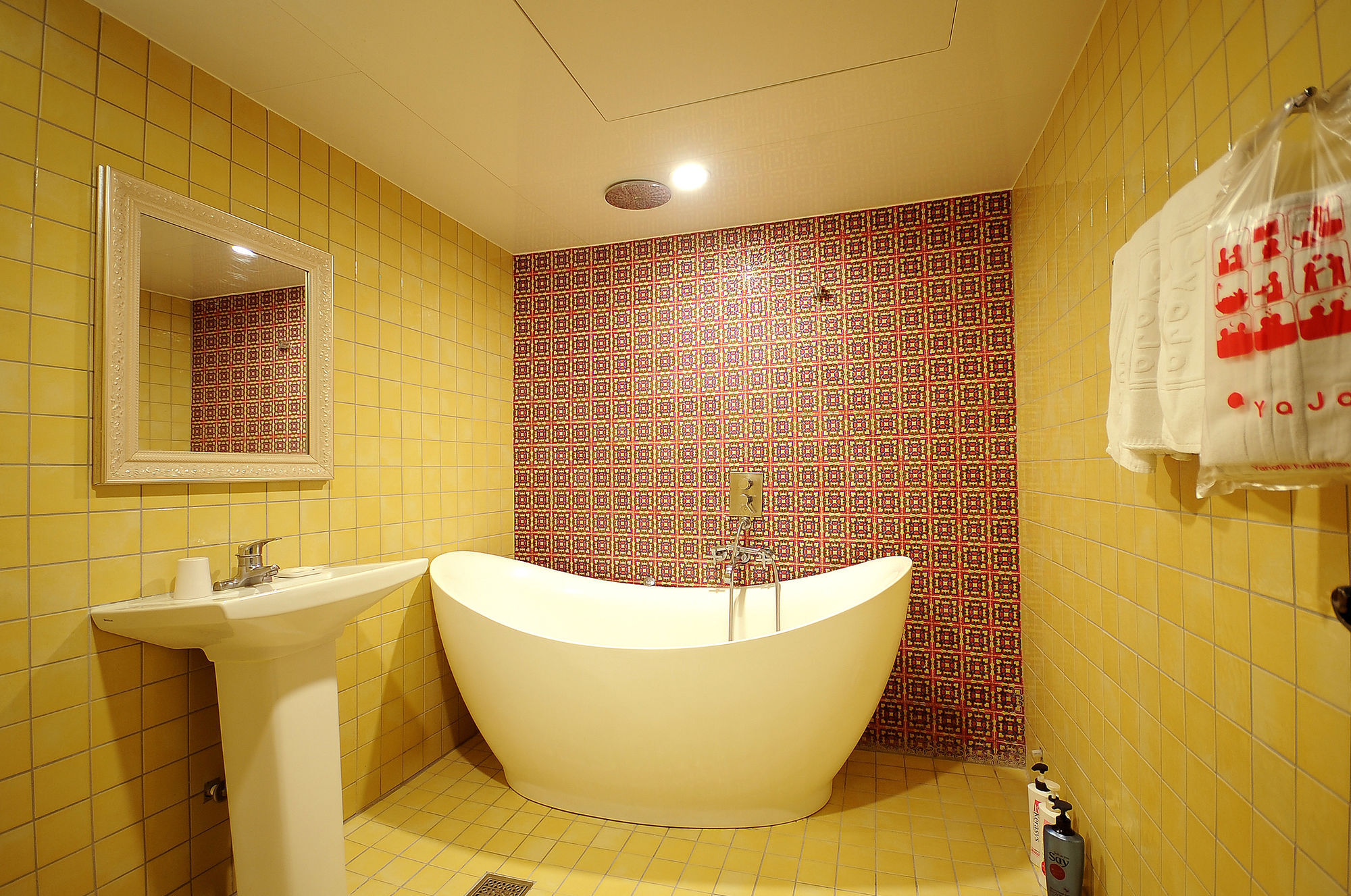 Hotel 1 Night 2 Days Jagalchi Pusan Zewnętrze zdjęcie